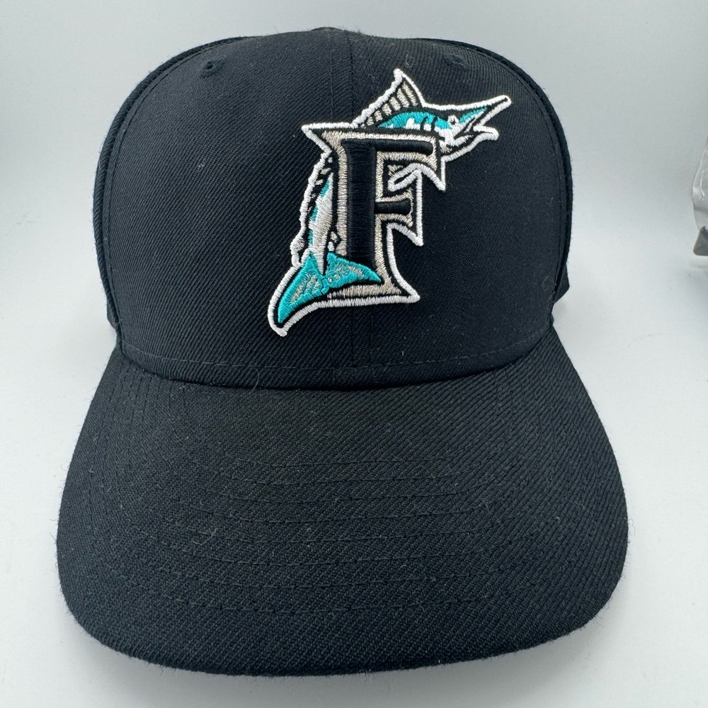 New Era Florida Marlins Embroidered Black Baseball Cap Men’s Sz 7